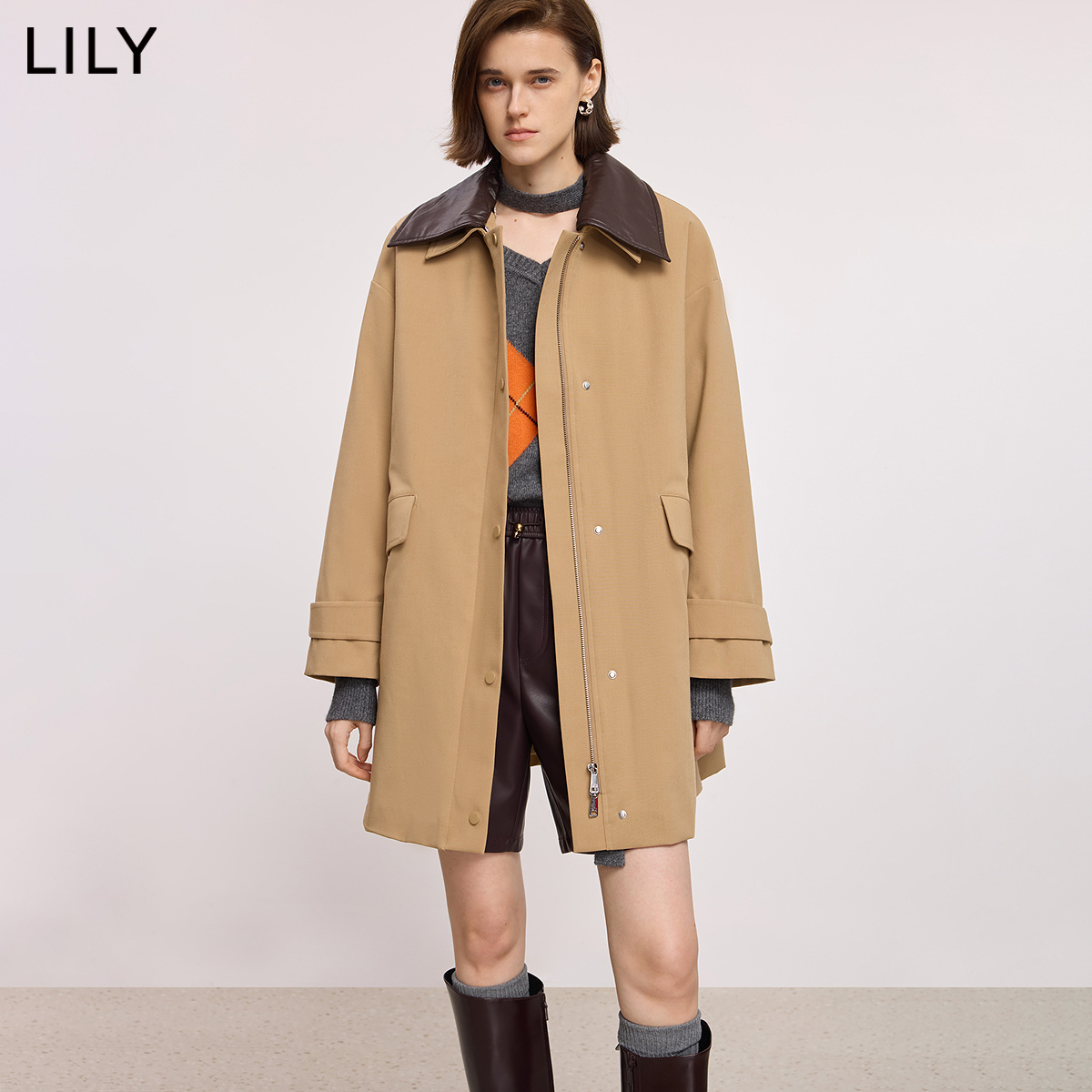 LILY2025冬新款复古老钱风撞色翻领90鸭绒宽松羽绒服外套女中长款