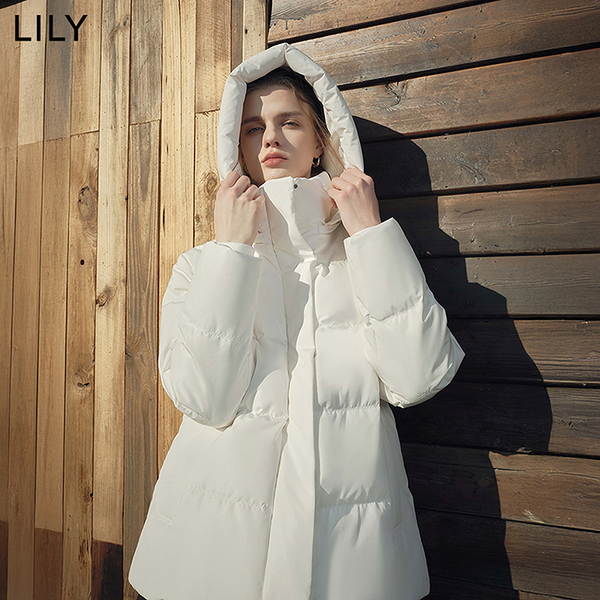LILY商场同款连帽收腰泡芙羽绒服