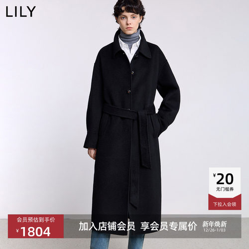 复古小翻领 勾勒颈部线条