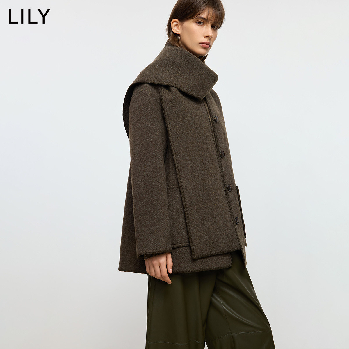 100%羊毛LILY2025冬新款复古老钱风含围巾宽松通勤毛呢大