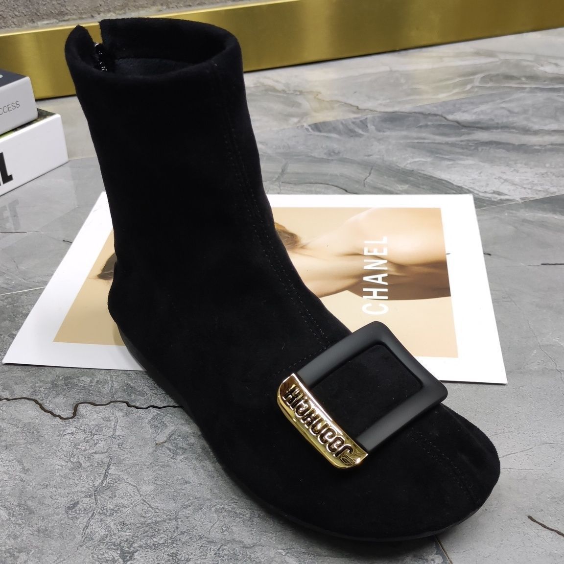 撤柜女鞋2023春款方头软底防滑浅口舒适方扣气质单鞋女