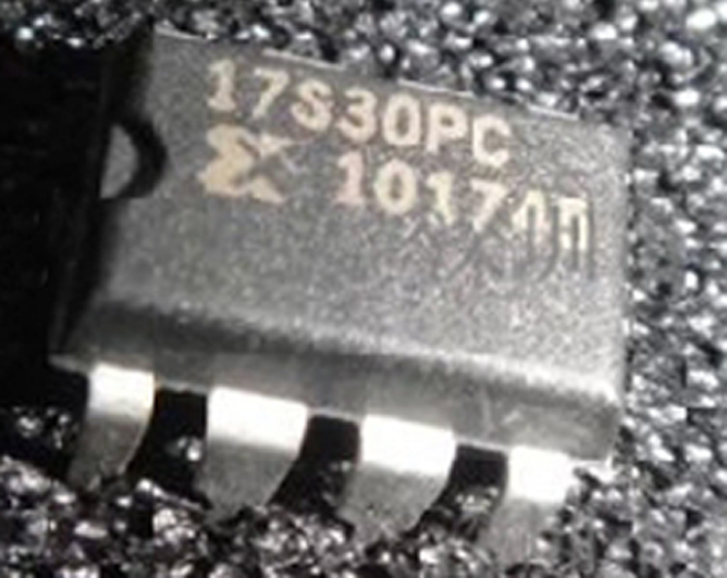 XC17S30LPC DIP8 正品价优 自己现货