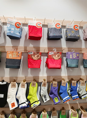 实木饰品耳饰袜子内裤展示架服装店挂墙童装店儿童发夹袜子上墙