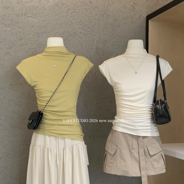 Y.JIA伊嘉夏装女简约风抽皱设计立体剪裁露背半高领飞飞袖T恤6791