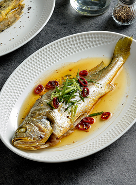 白色鱼盘深盘子高级感日式椭圆盘家用异形鱼盘旦形盘高颜值盘子