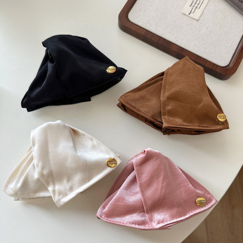 鎏光缎面贝壳三角抓夹