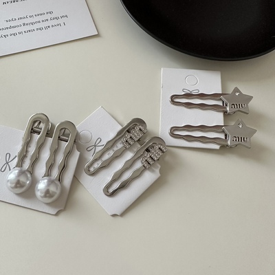 银色珍珠水钻字母星星边夹