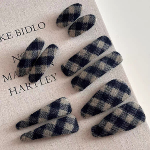 复古百搭藏青格纹布艺发夹秋冬毛绒侧边夹气质发卡刘海夹bb夹发饰