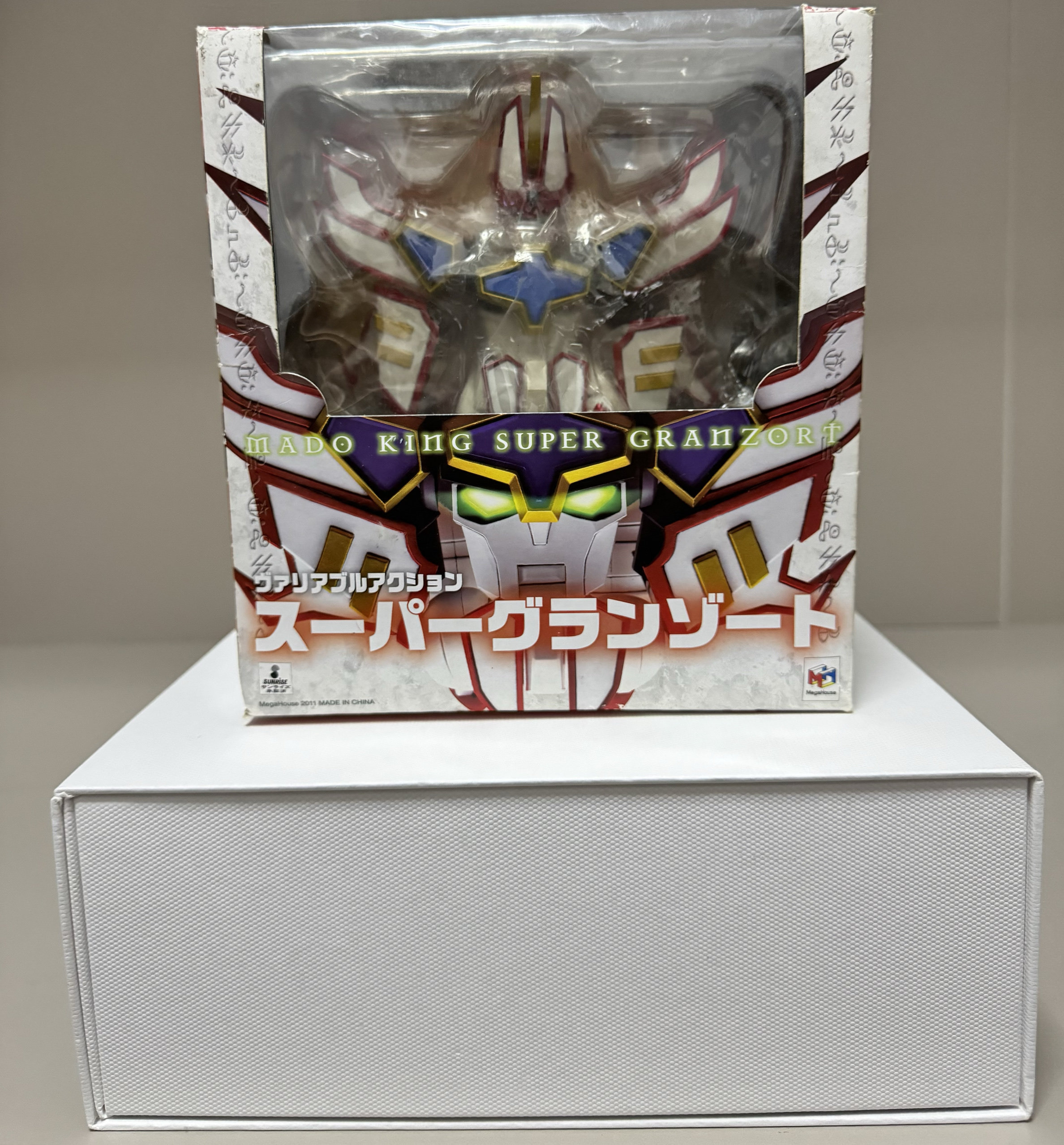 日版正版 初版 MEGAHOUSE 超级地隐侠 光能使者 魔动王变形模型