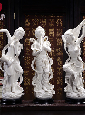 创意雕塑摆件人物白瓷结婚礼品