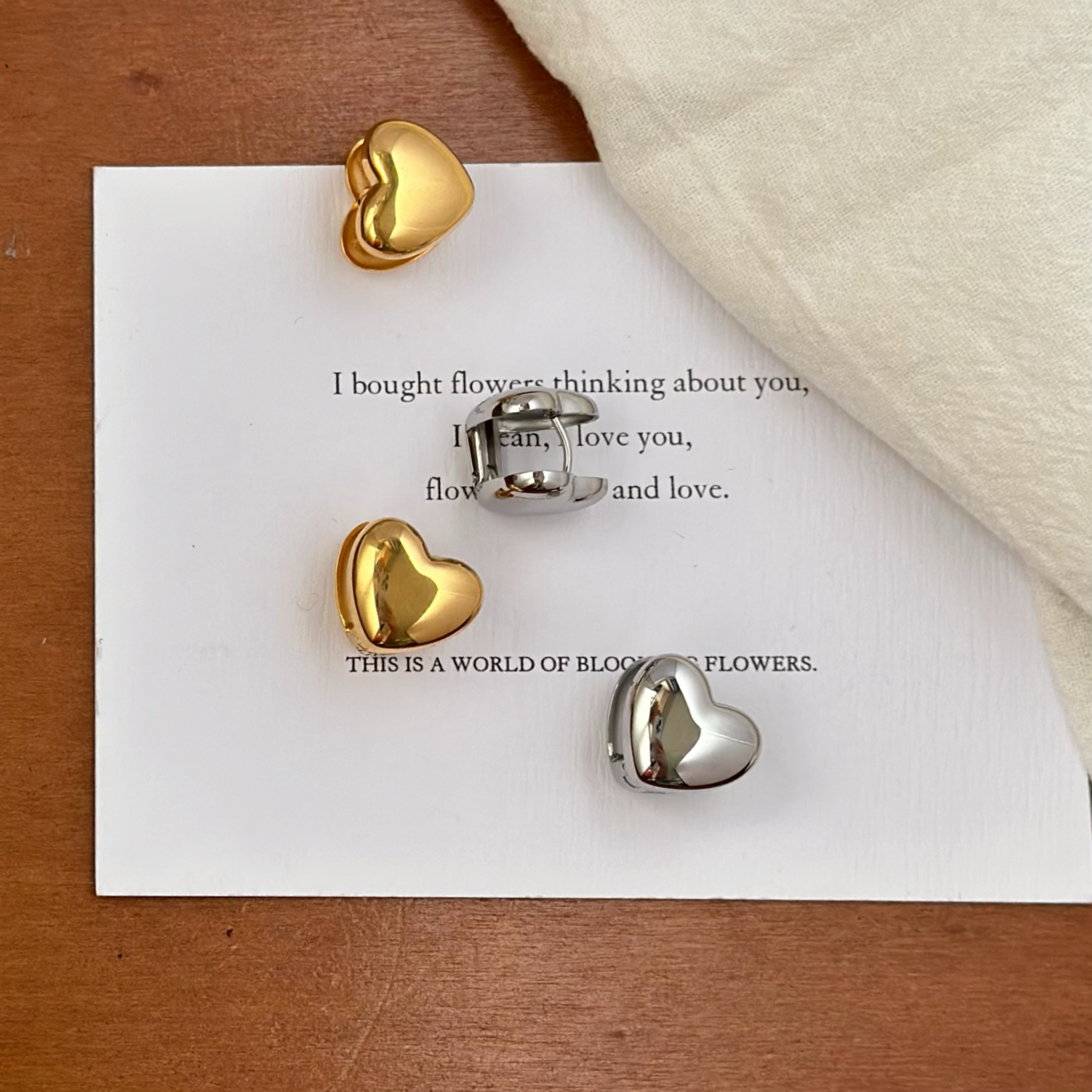 734号推荐 钛钢可洗澡爱心耳扣不掉色复古做旧耳环可爱夸张耳钉