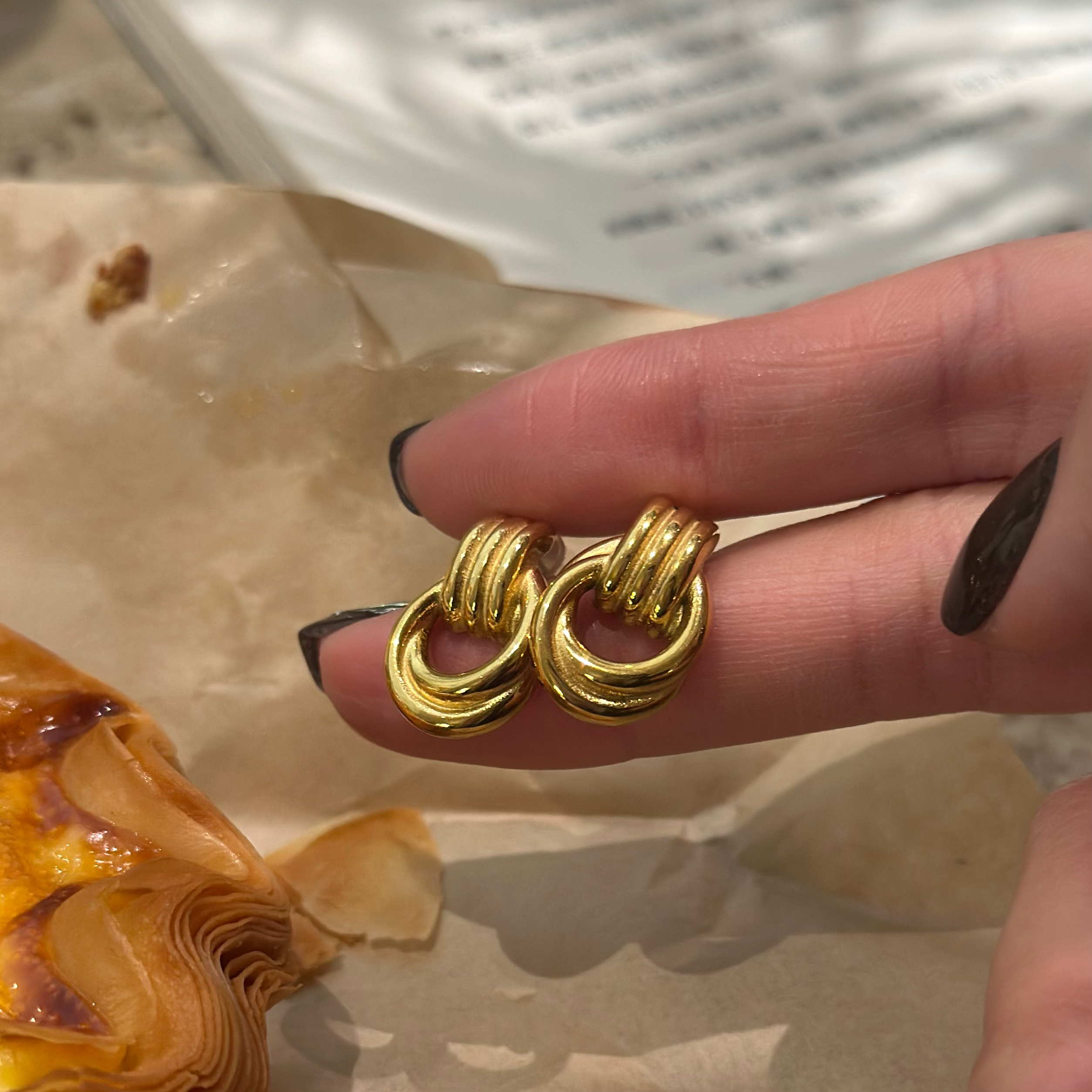 734钛钢高级金银拼色麻花耳环女欧美绳结螺纹缠绕简约圆圈耳环