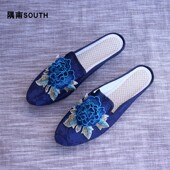 浅口牛筋底立体花花朵懒人拖鞋 民族风绸缎休闲坡跟单鞋 尖头淑女鞋