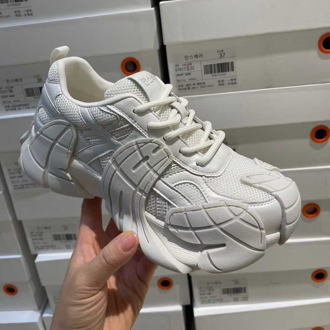 16八爪鱼真皮透气老爹鞋女青年2026年春季新款增高厚底运动休闲鞋