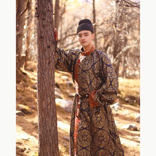 琉鱼汉服唐制宽高领圆领袍复原大放量男女贵气织金花仿蜀锦平价