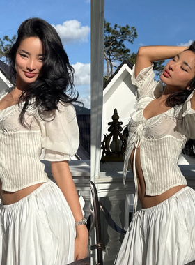 晴空拾夏 花瓣大圆领蕾丝拼接褶皱修身衬衫法式高级感温柔上衣女