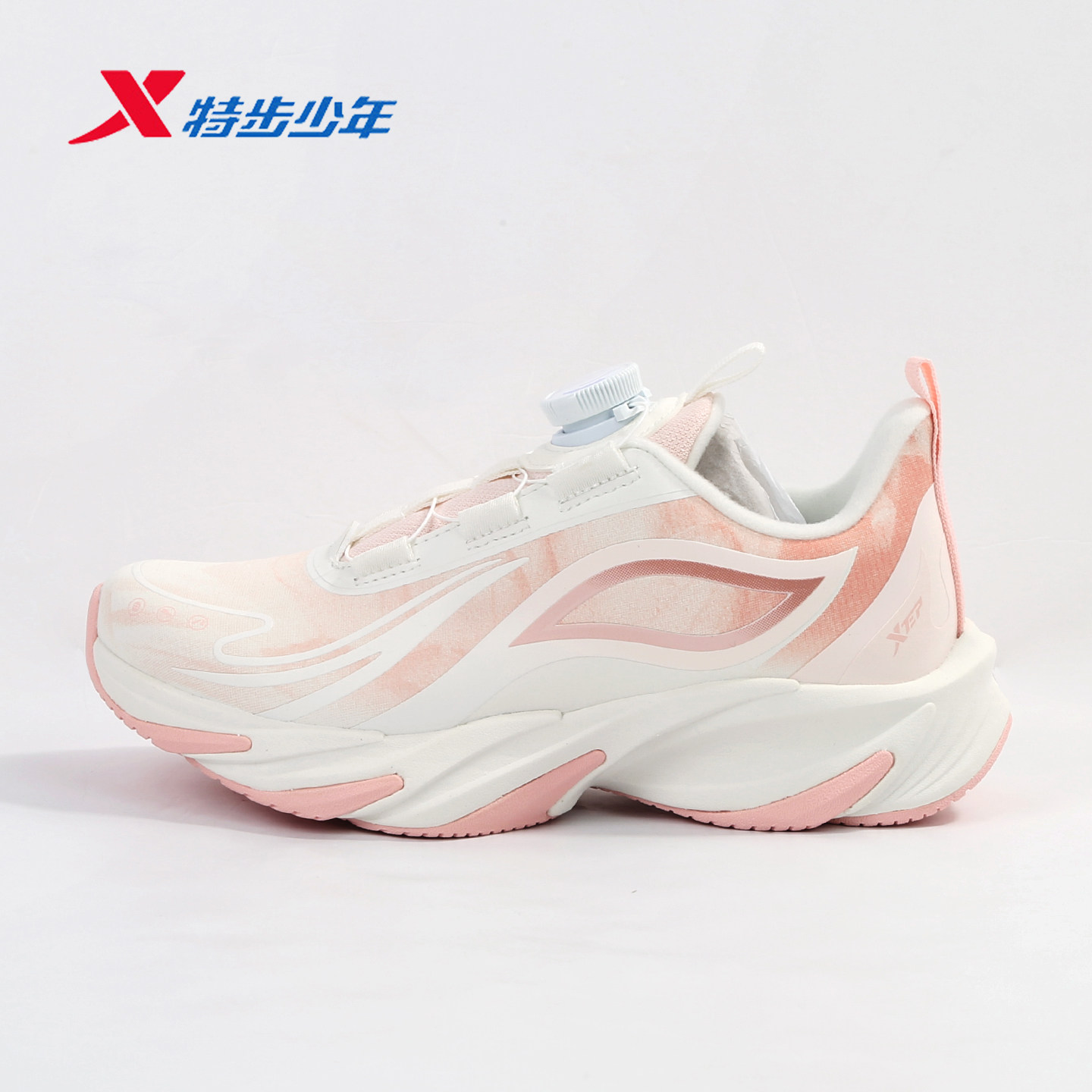 特步童鞋火鞋2.0 lite女大童2026冬新款皮面保暖跑鞋674414114032