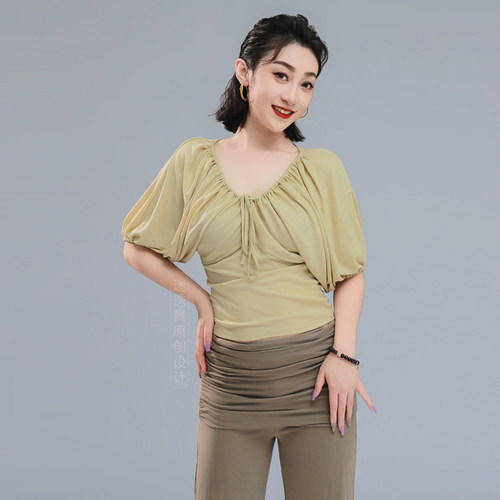 迷迭舞2026【摩登】秋冬新款肚皮舞上衣蝙蝠袖遮肚子练功服东方舞