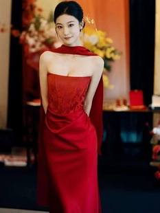 出租红色抹胸晚礼服新款 高端结婚敬酒服新娘婚礼晨袍结婚订婚礼裙