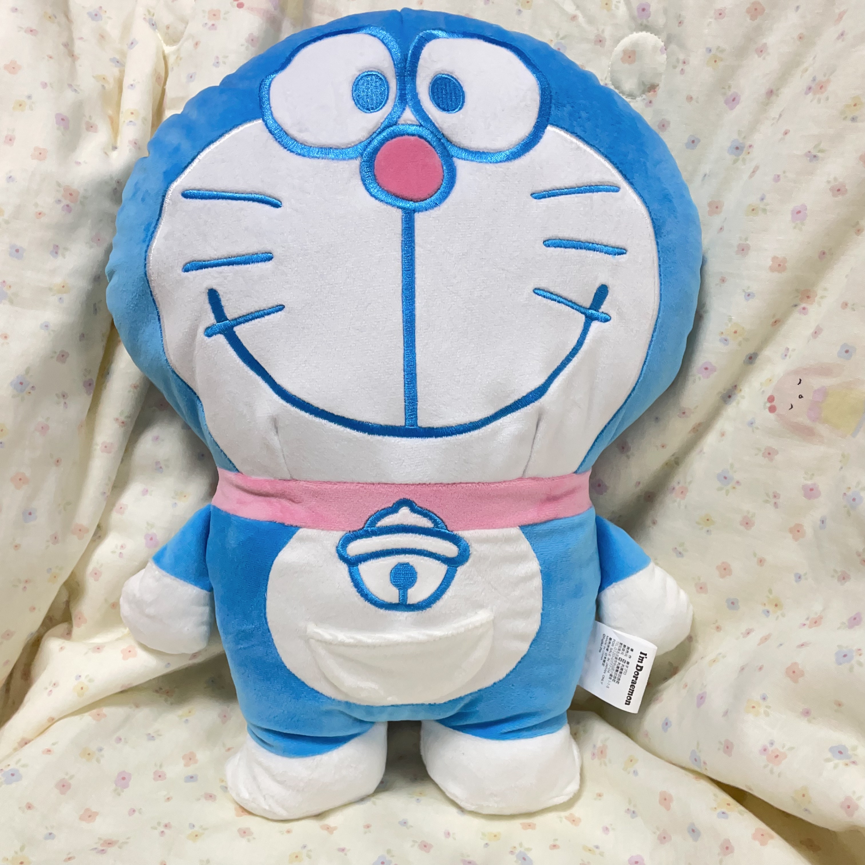 日单卡通机器猫哆啦a梦毛绒玩具公仔抱枕靠垫