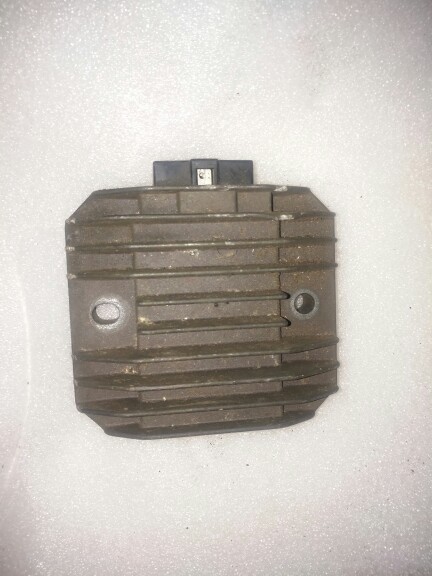 整流器 适用川崎宝马250整流器 ZXR250 整流器 硅整流 充电硅