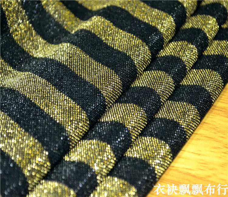 雍容时尚金色黑色相间亮丝针织弹力横条纹时装面料上衣连衣裙礼服