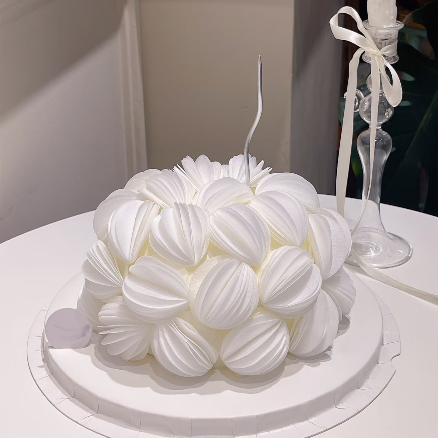 白色花瓣糯米纸蛋糕装饰灯笼果图片