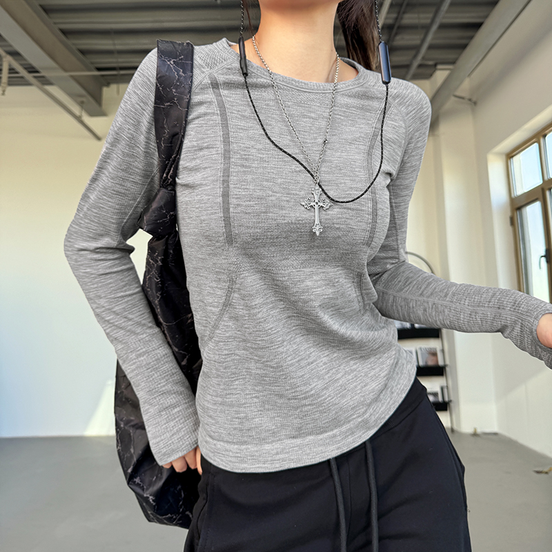 云端贝壳长袖女套指运动衣休闲服