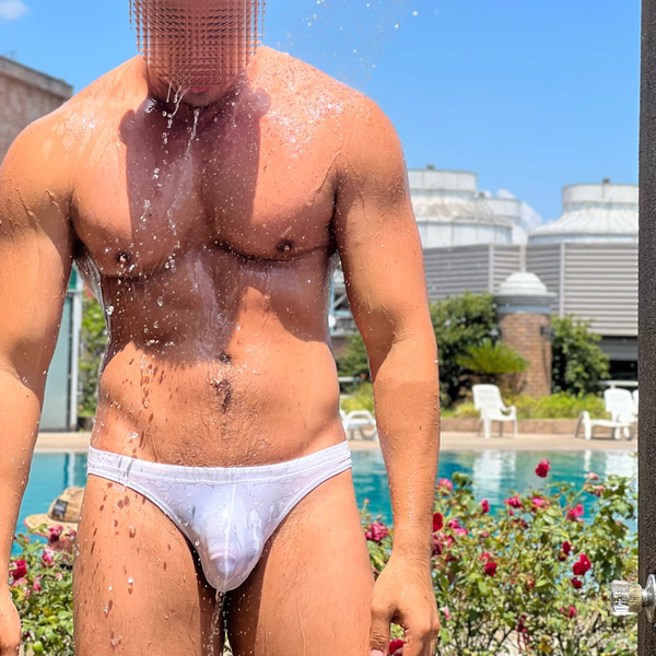 男士丁字裤超薄透气低腰锦纶冰丝一片式男士无痕丁字裤U突性感T裤