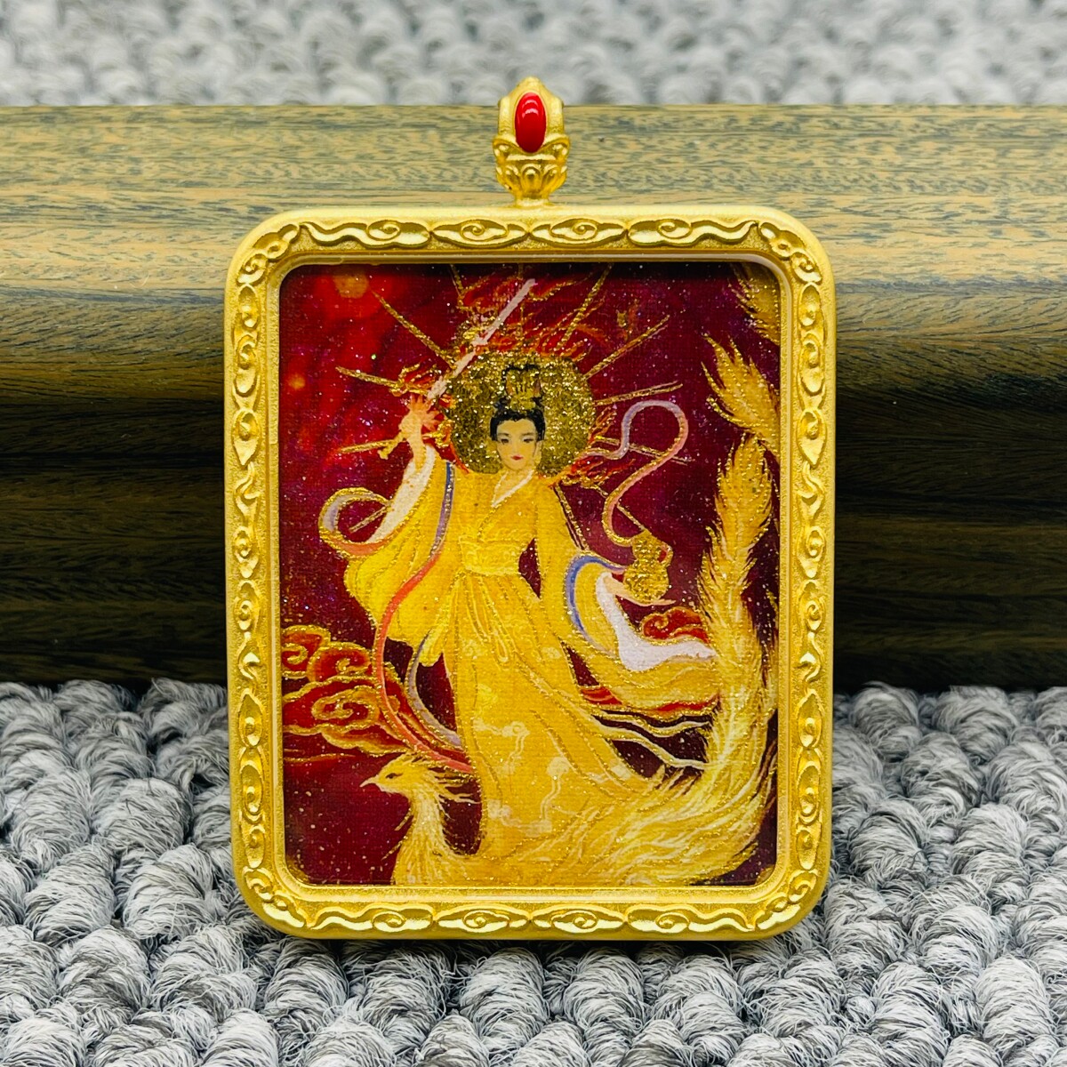 正品洒金手绘九天玄女唐卡道牌护身符吊坠金色噶乌盒