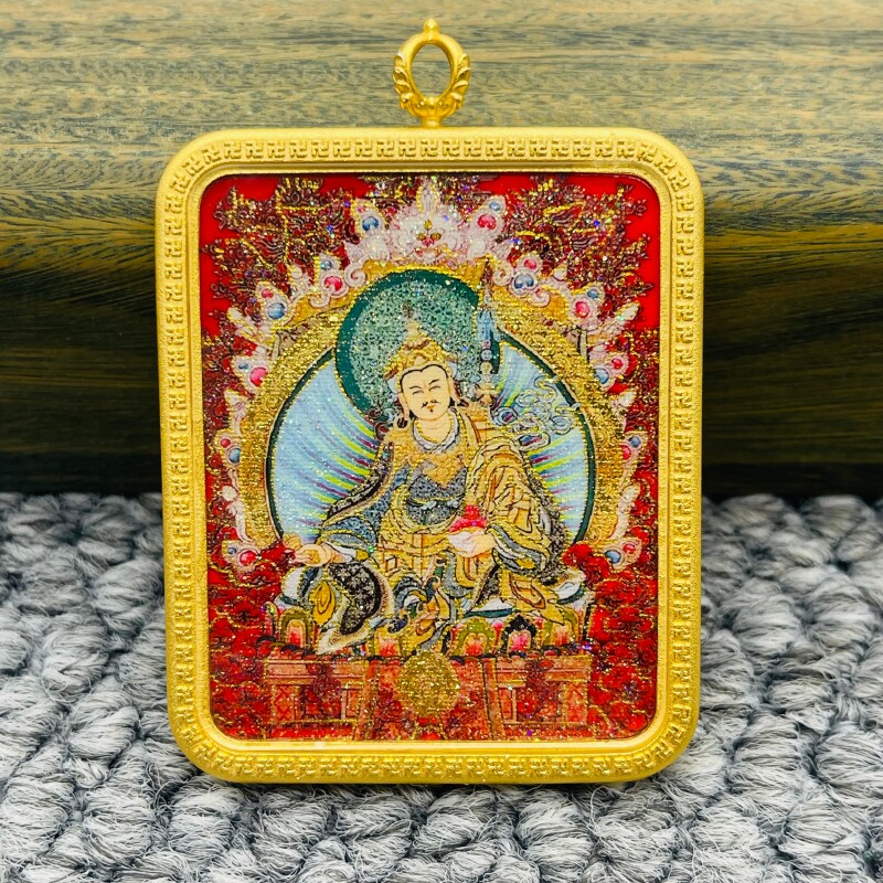 洒金手绘莲花生大士唐卡佛牌护身符吊坠牌金色噶乌盒
