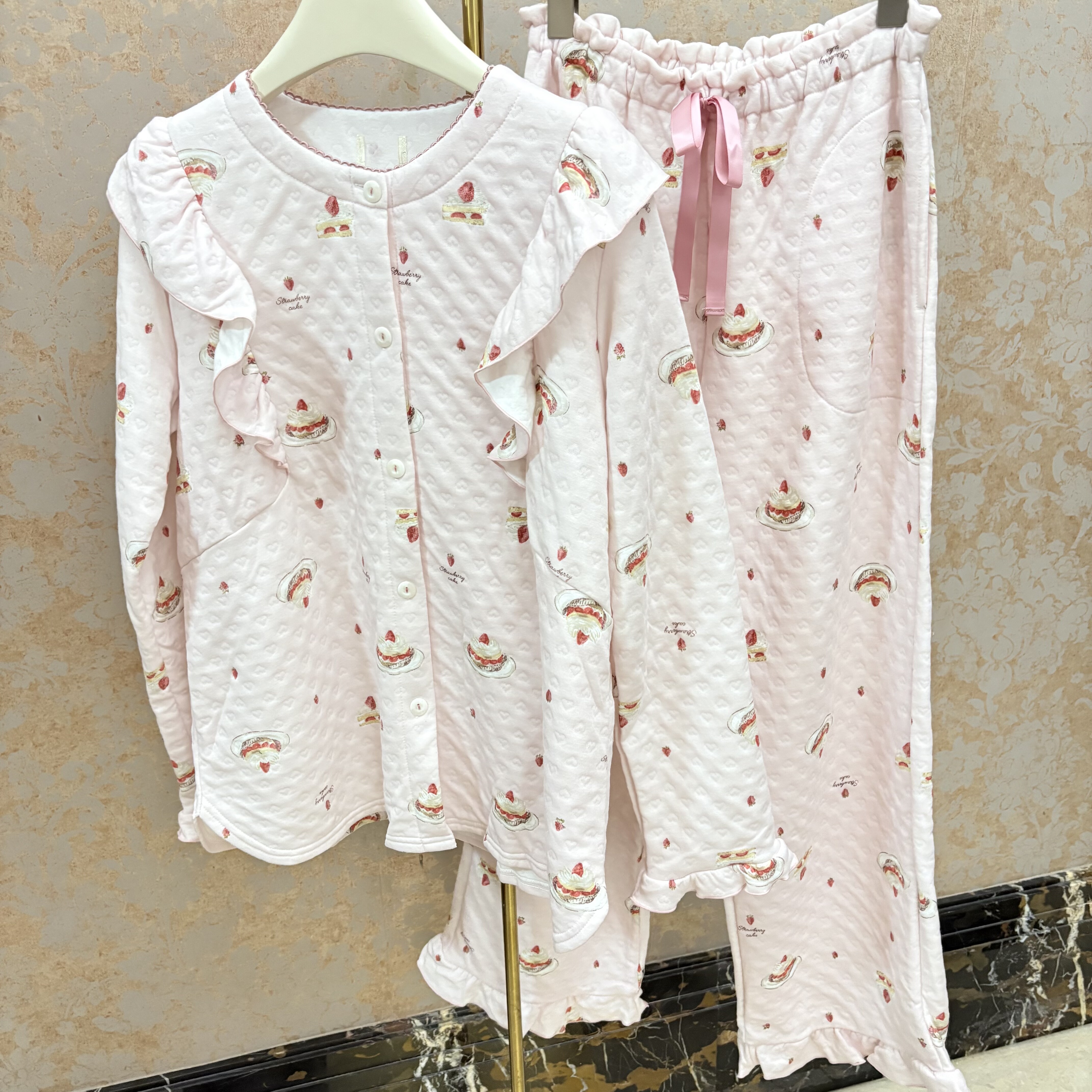 日本 Narue moon tan甜美草莓蛋糕印花空气棉秋冬家居服睡衣套装