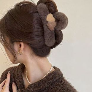 啊哈!找到了算是这款抓夹~爱心毛绒大号发量多抓夹女鲨鱼夹