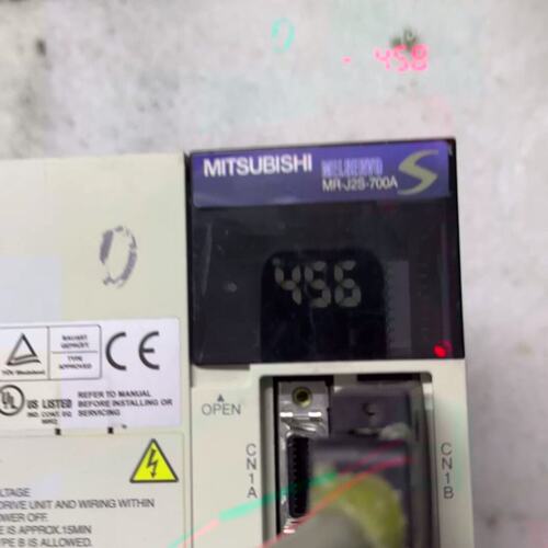 议价三菱伺服驱动器MR-J2S-700A7KW三相交流电供电可维修