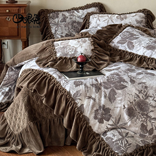 霜岛邮报︱法式复古印花冬季牛奶绒四件套加厚保暖短毛绒床盖床品