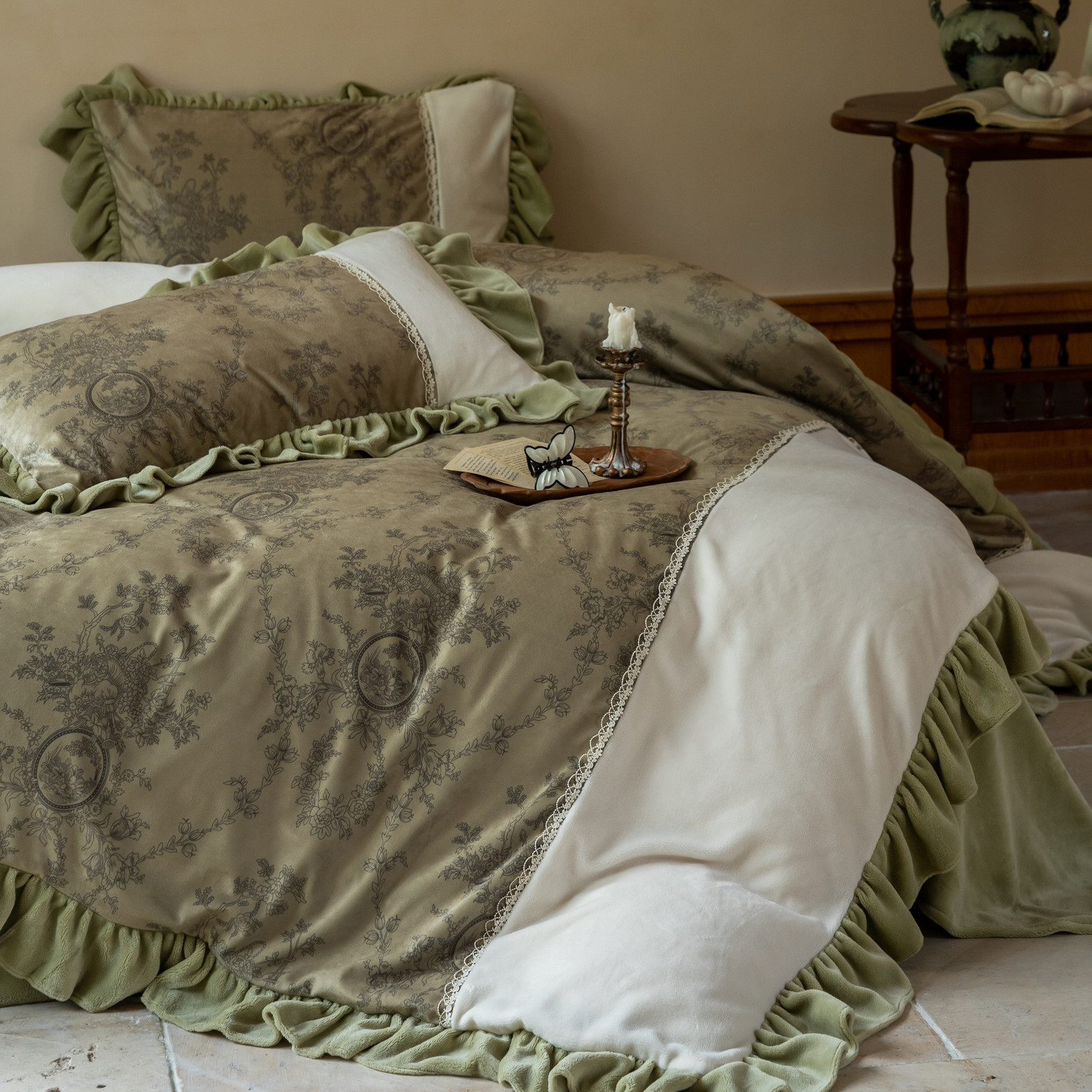 假日园游会︱法式复古牛奶绒床品