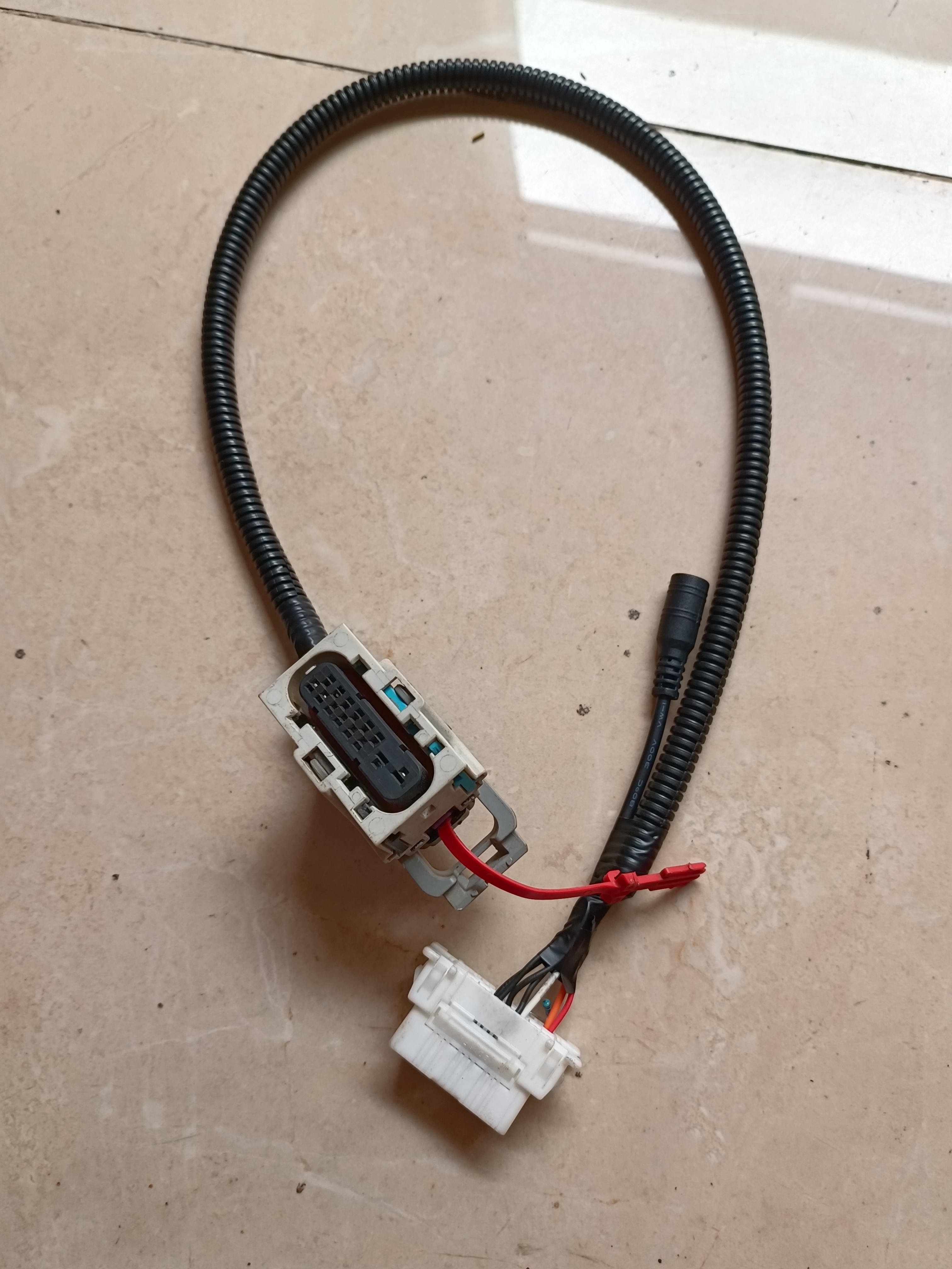 别克雪佛兰凯迪拉克6T40/6T45/变速箱波箱阀体测试平台线束