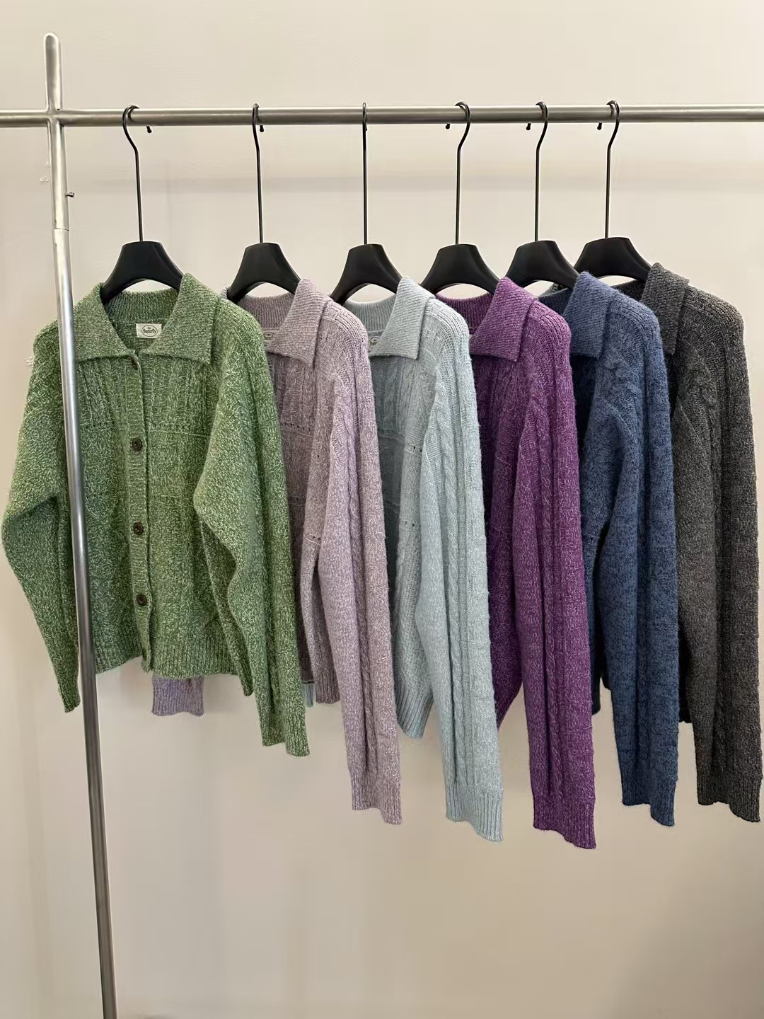 2025秋季新款韩版宽松显瘦圆领长袖针织衫女百搭毛衣外套上衣