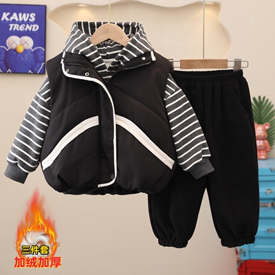 男童痞帅秋冬加绒马甲卫衣三件套