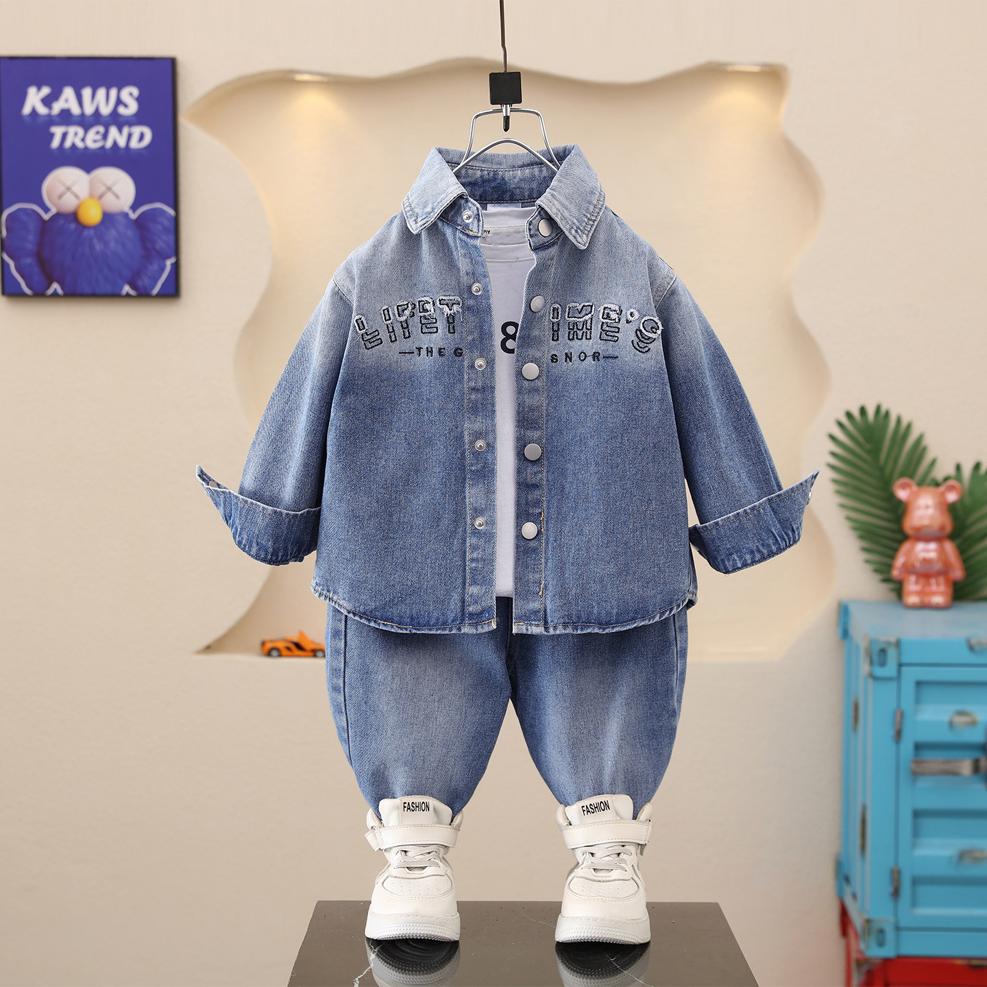 男童春装套装2026新款帅气时髦宝宝春秋儿童牛仔两件套男孩衣服潮