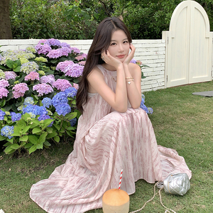 法式减龄粉色扎染无袖背心连衣裙女夏2025新款甜美显瘦多巴胺长裙图片