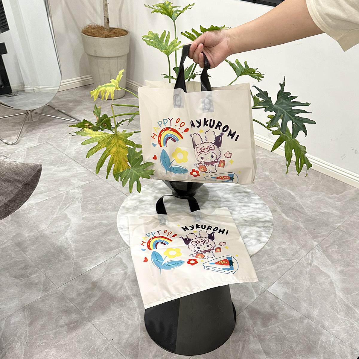 一款中小学生都喜欢的卡通礼品袋