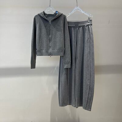 佳禾艾诺丝2026春新款灰色连帽拉链卫衣短外套裤子套装女BR181157