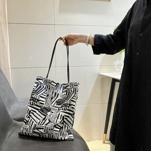 BAG原创小众棉麻单肩布袋子黑白高级感文艺百搭女布包ins风 GGSG