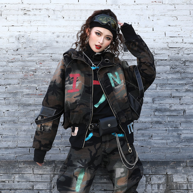 国潮迷彩加棉牛仔外套棉服女显瘦2026秋冬个性长袖上衣厚款街头潮