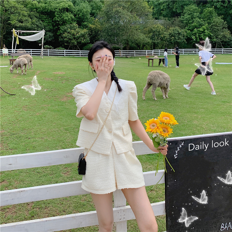 Real price real shot new small fragrance age reducing suit short lace top + elastic High Waist Shorts two piece set