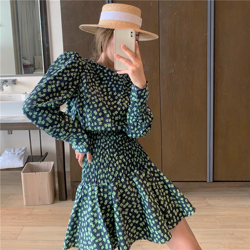 Real price real shooting fashion waist closing French gentle style color matching foreign style bubble sleeve pleated Floral Dress