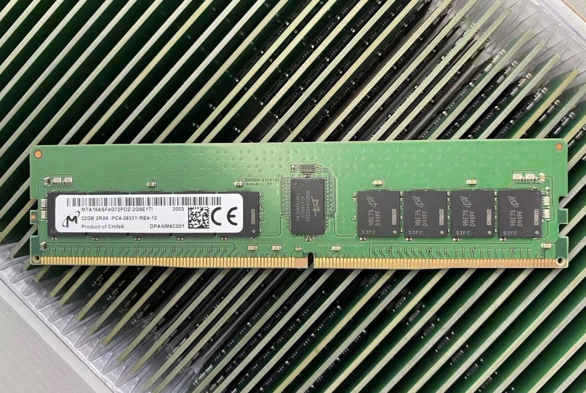 M393A4G43AB3-CVF三星 32G 2RX8 DDR4-2933Y ECC REG服务器内存