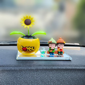 车载情侣款 香水底座太阳能汽车摇头摆件可爱创意车内装 饰用品大全