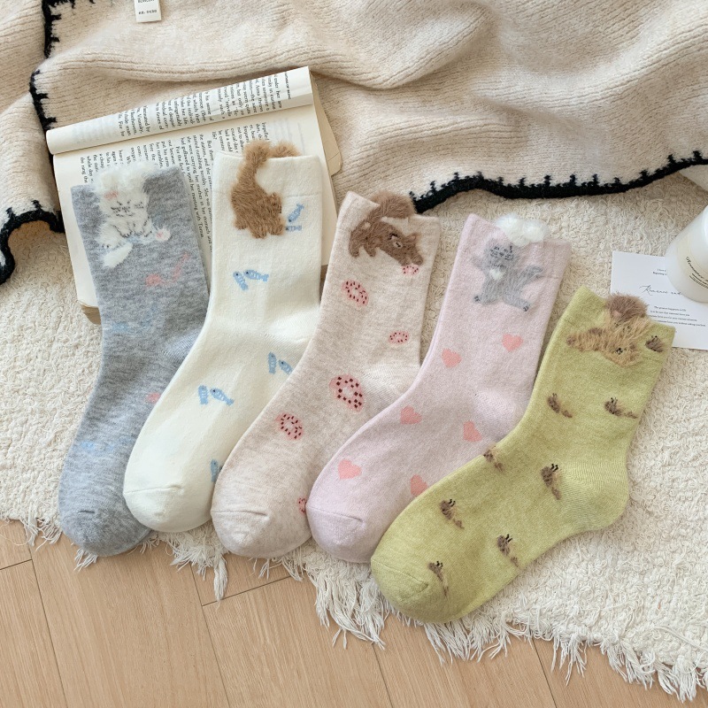 日系可爱毛绒暖云绒羊毛袜子女加厚冬季保暖中筒袜卡通粉色家居袜